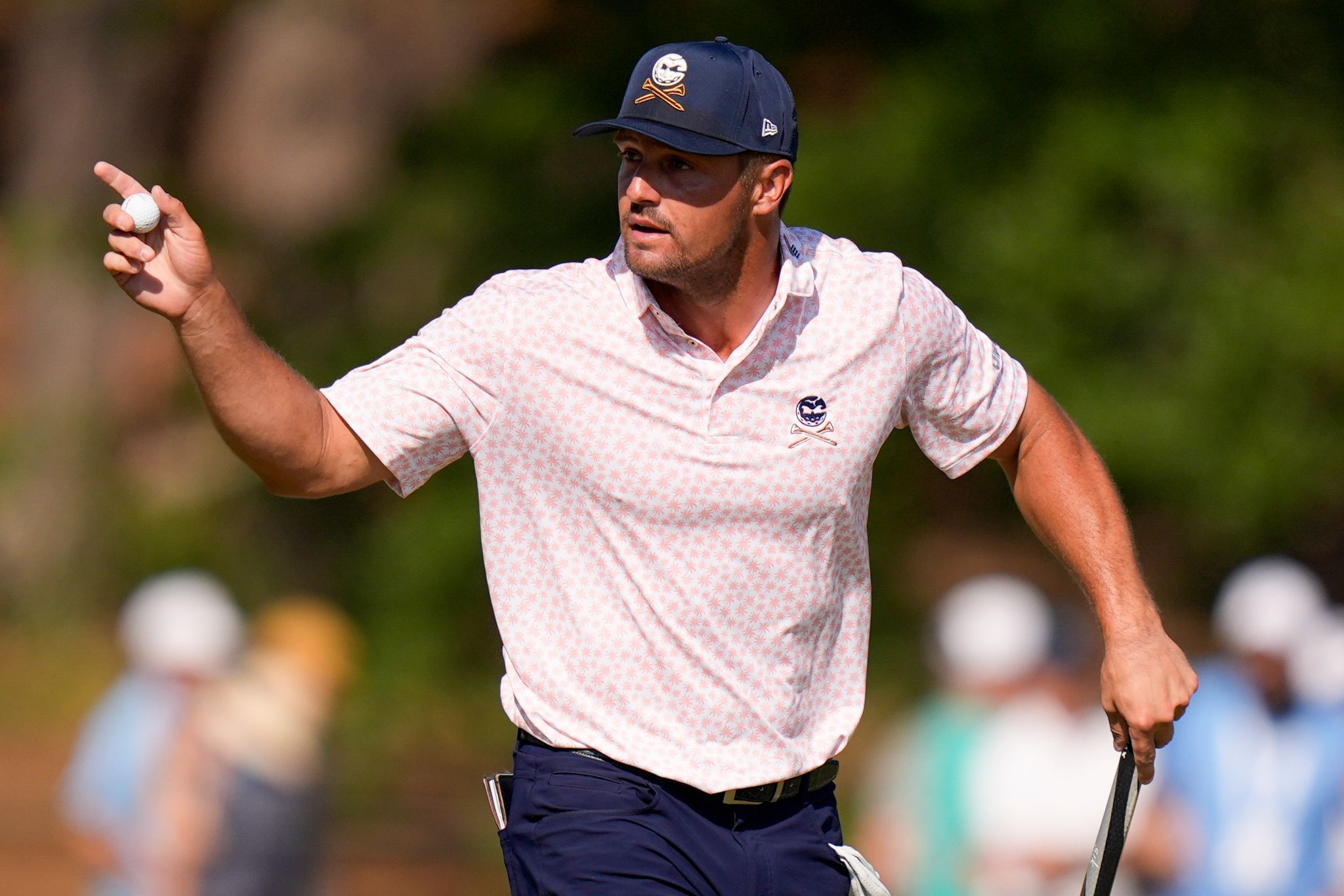 DeChambeau führt bei US Open mit starkem Spiel in Pinehurst