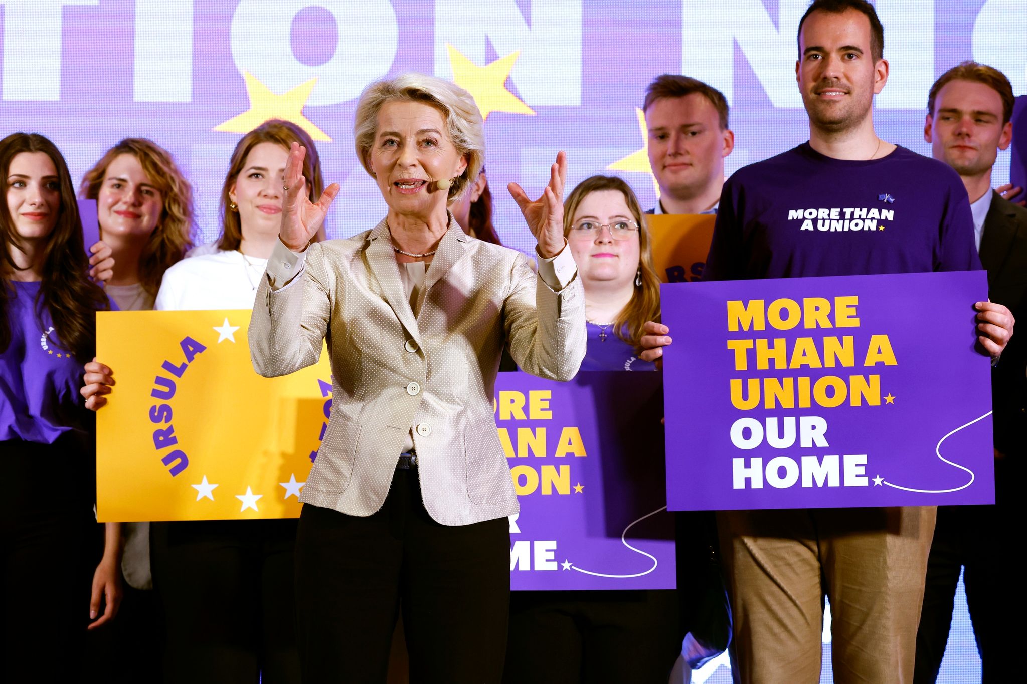 Europawahl: EVP mit Ursula von der Leyen vor klarem Sieg