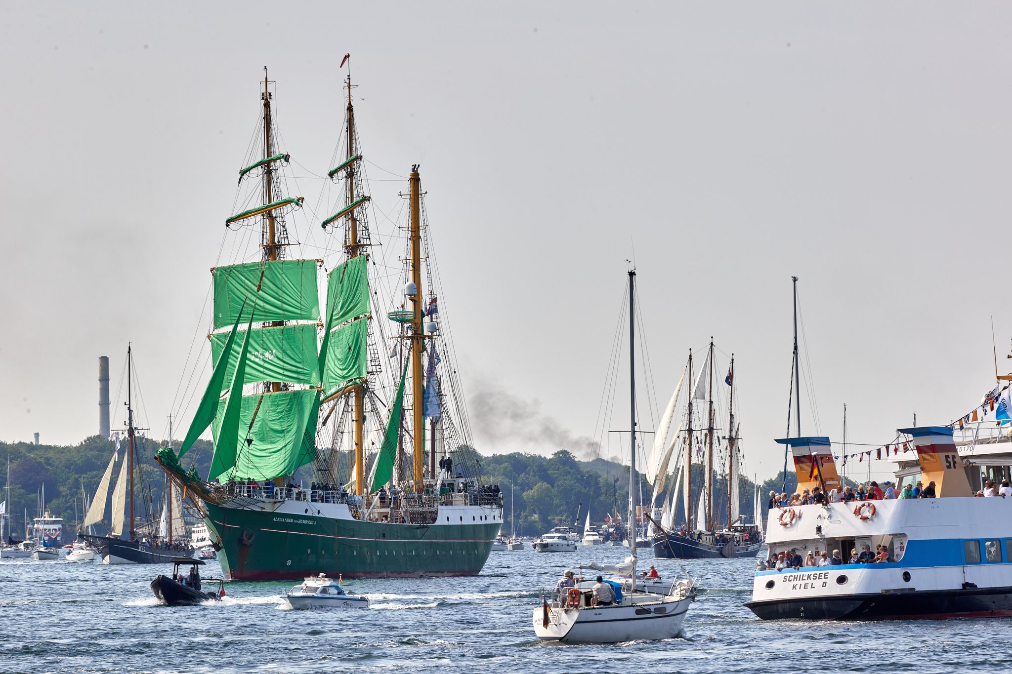 150.000 Schaulustige bei Kieler Windjammerparade