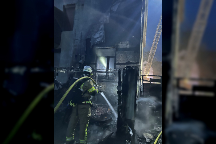 Bremerhaven: Brand an Mehrfamilienhaus