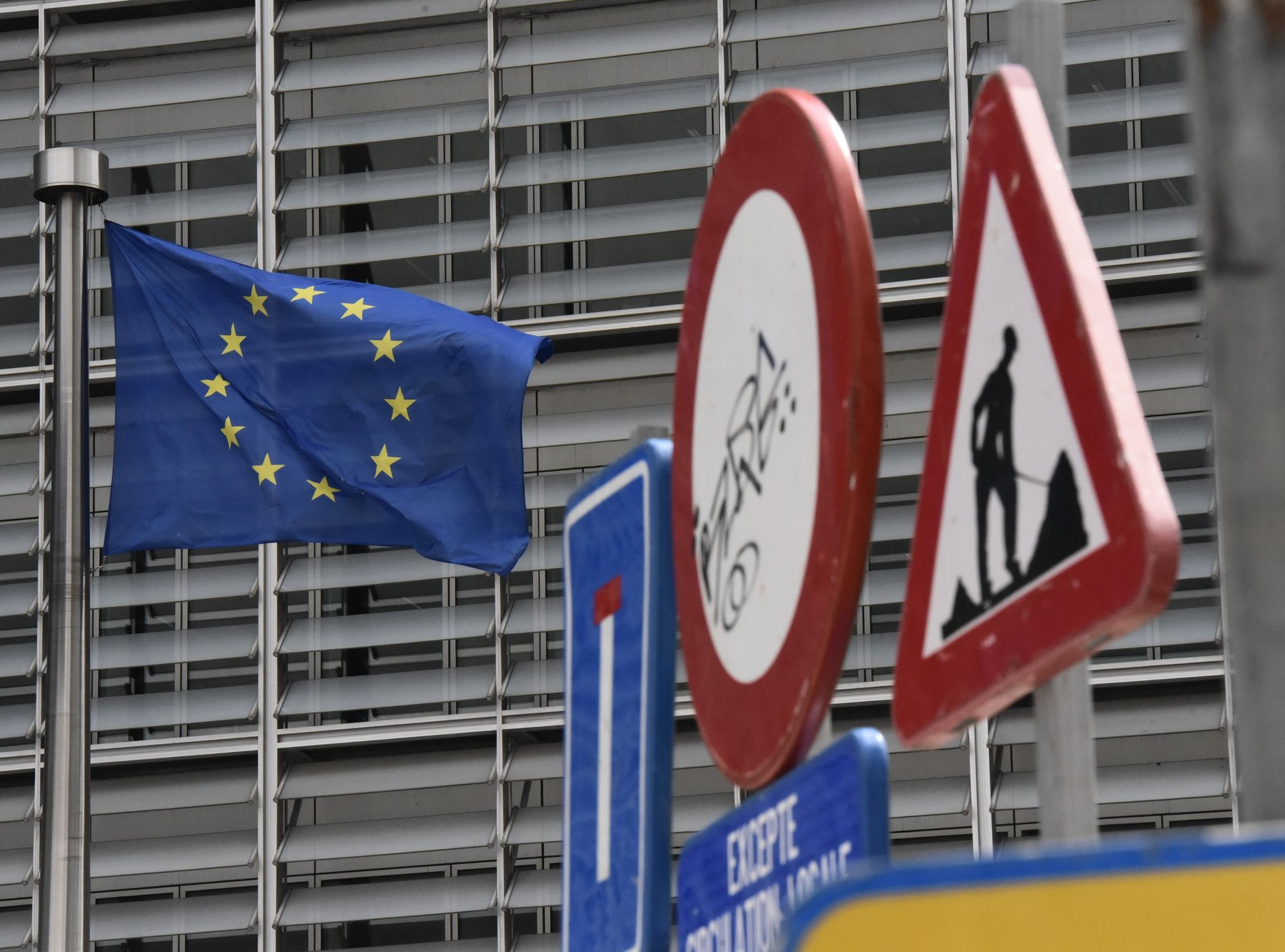 EU-Wahlen: Zukunft des Europäischen Parlaments und geopolitische Herausforderungen