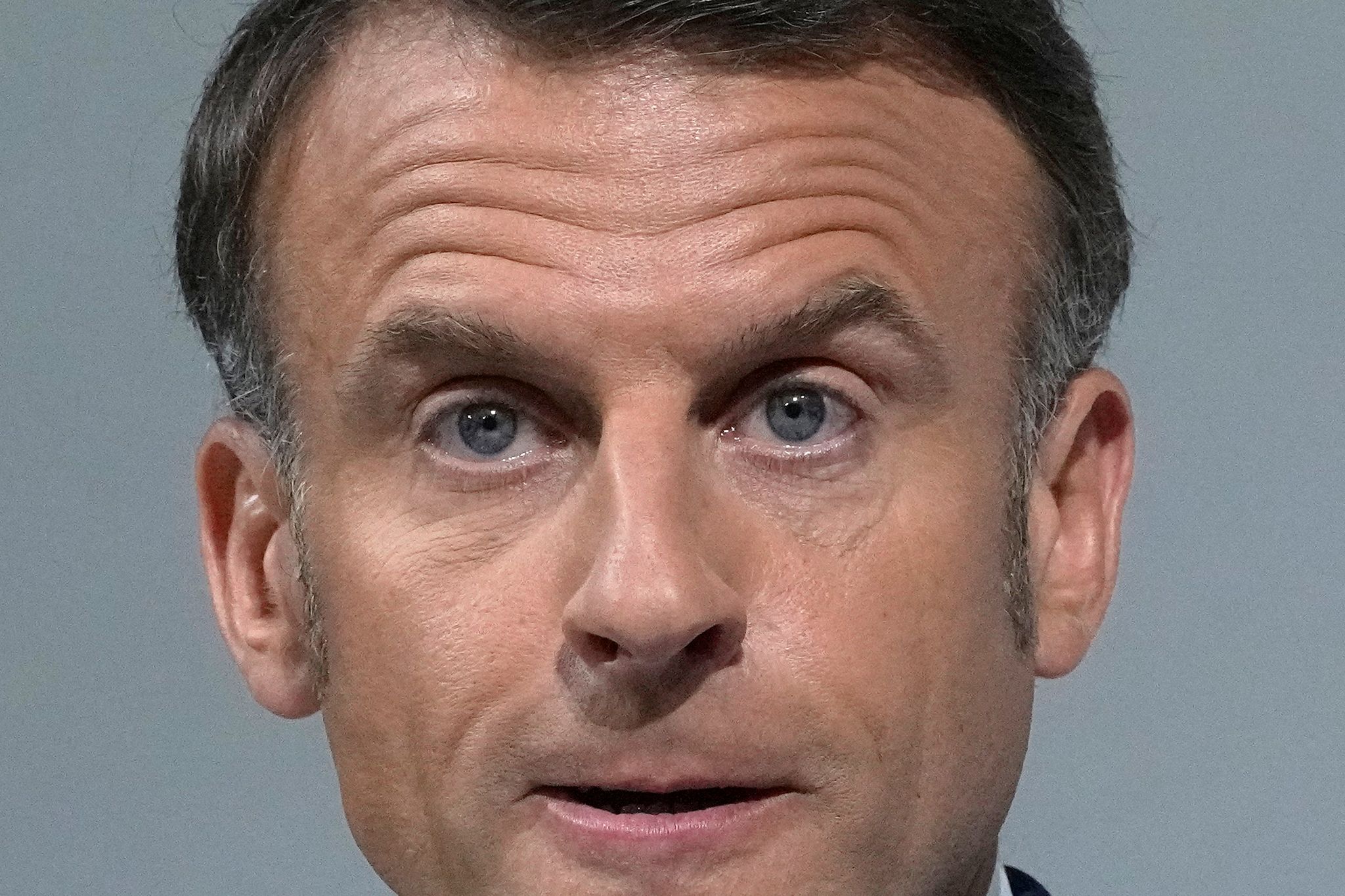 Macron pokert um Unterstützung aus anderen Lagern