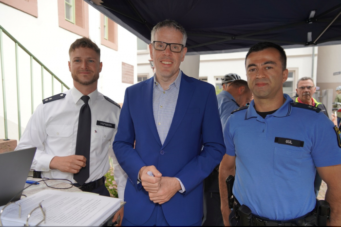 Heppenheim: Fahrradmesse beim Landratsamt/Polizei codiert und registriert 65 Fahrräder