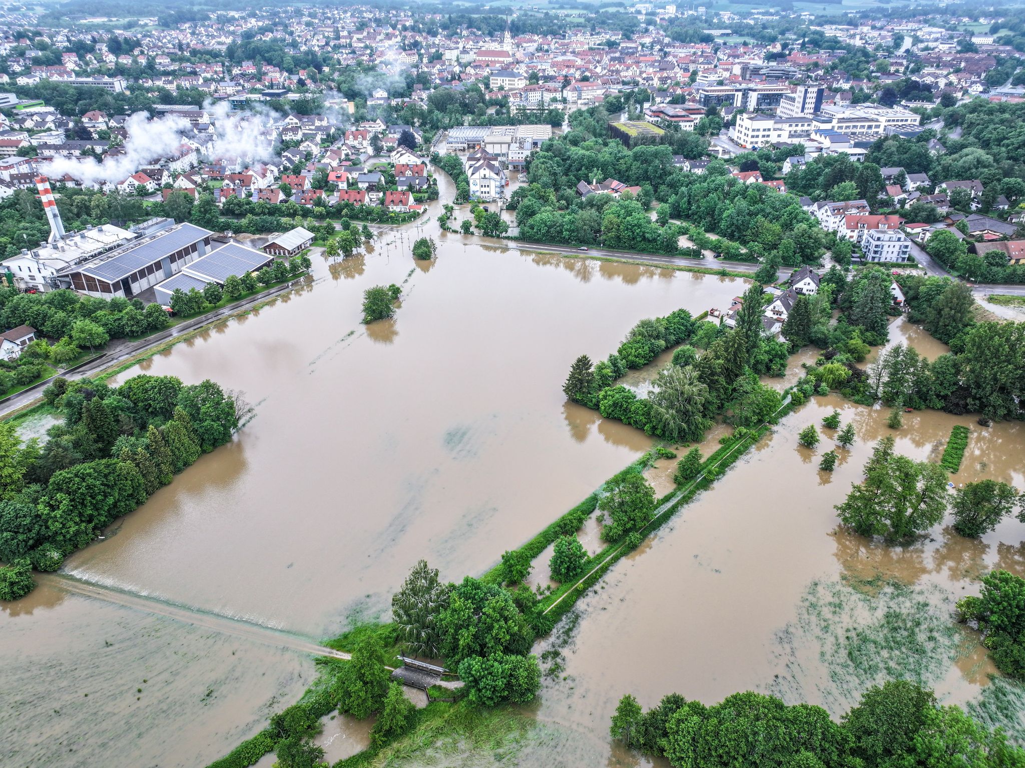 Feuerwehrmann stirbt bei Rettungsaktion in Bayern