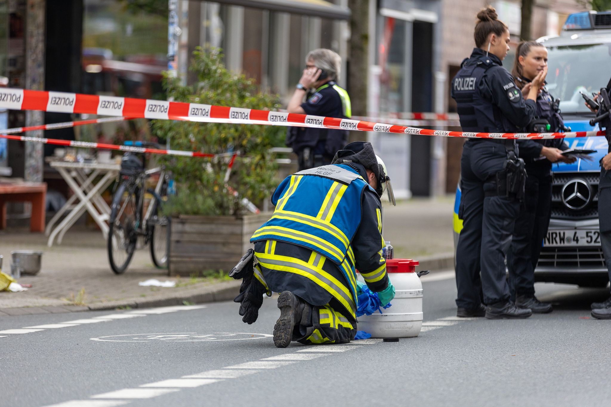 Säureangriff in Bochumer Café: ein Schwerverletzter