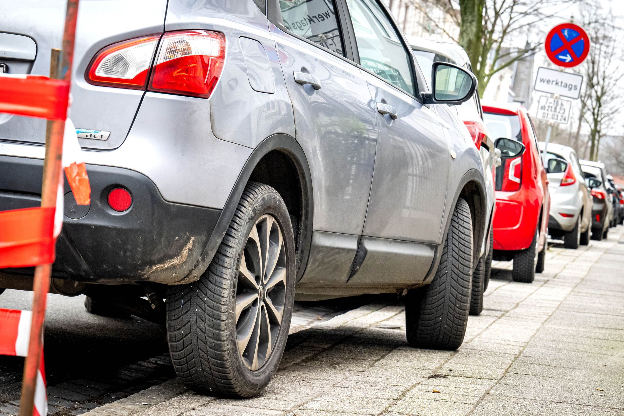 Städte- und Gemeindebund begrüßt Urteil zum Gehweg-Parken