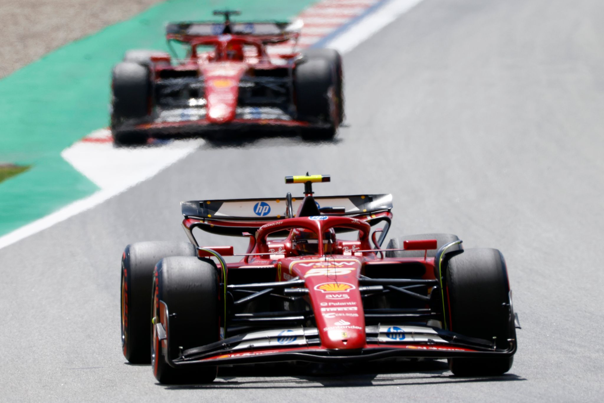 Hamilton auf dem Podium in Spanien nach Formel-1-Durststrecke