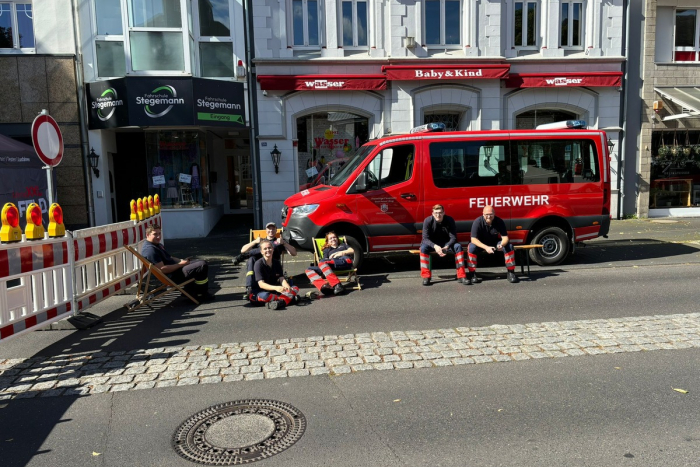 Hennef: Feuerwehr präsent mit 35 Kräften