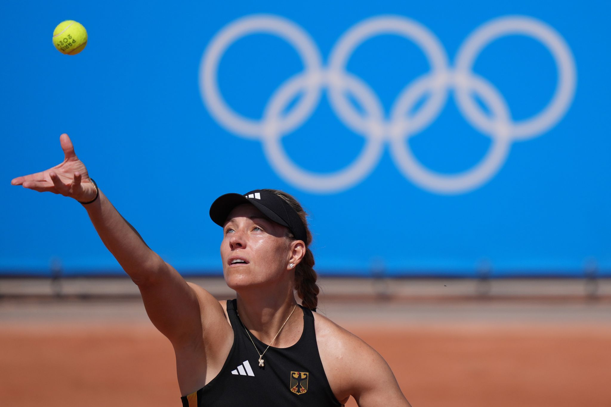 Kerber verschiebt Karriereende und erreicht Achtelfinale