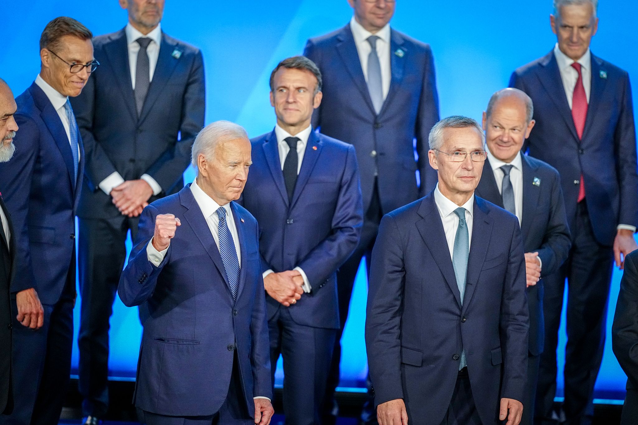 Demokratische Spitzenpolitikerin Nancy Pelosi distanziert sich von Biden