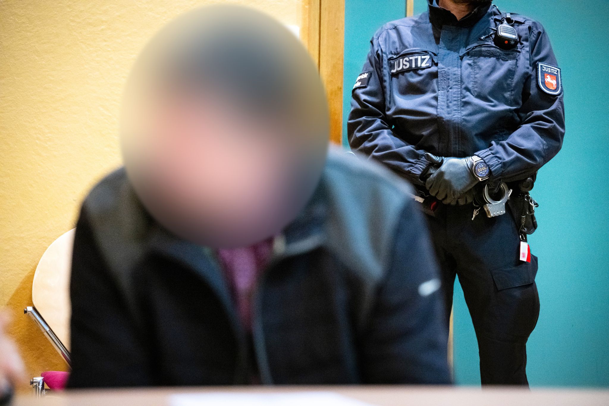 Angeklagter fordert lebenslange Freiheitsstrafe und Sicherungsverwahrung