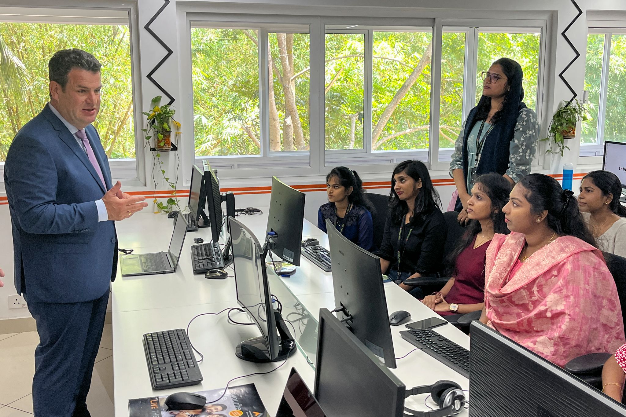 Deutschland stellt Zehntausende Visa für Erwerbszwecke aus