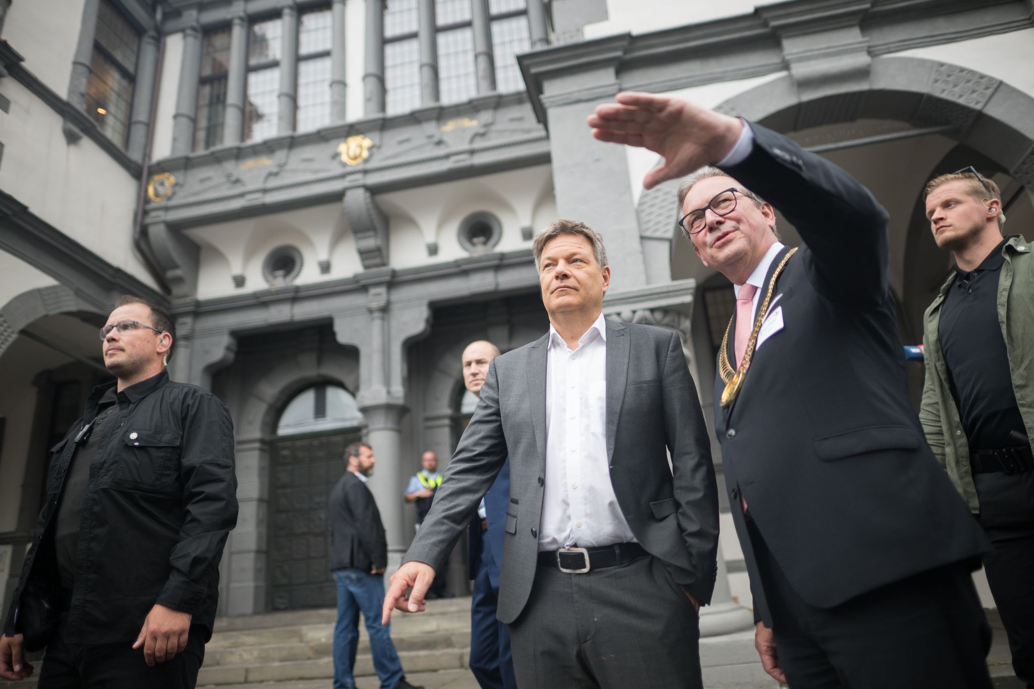 Kann das klappen? Habecks Kurs aufs Kanzleramt