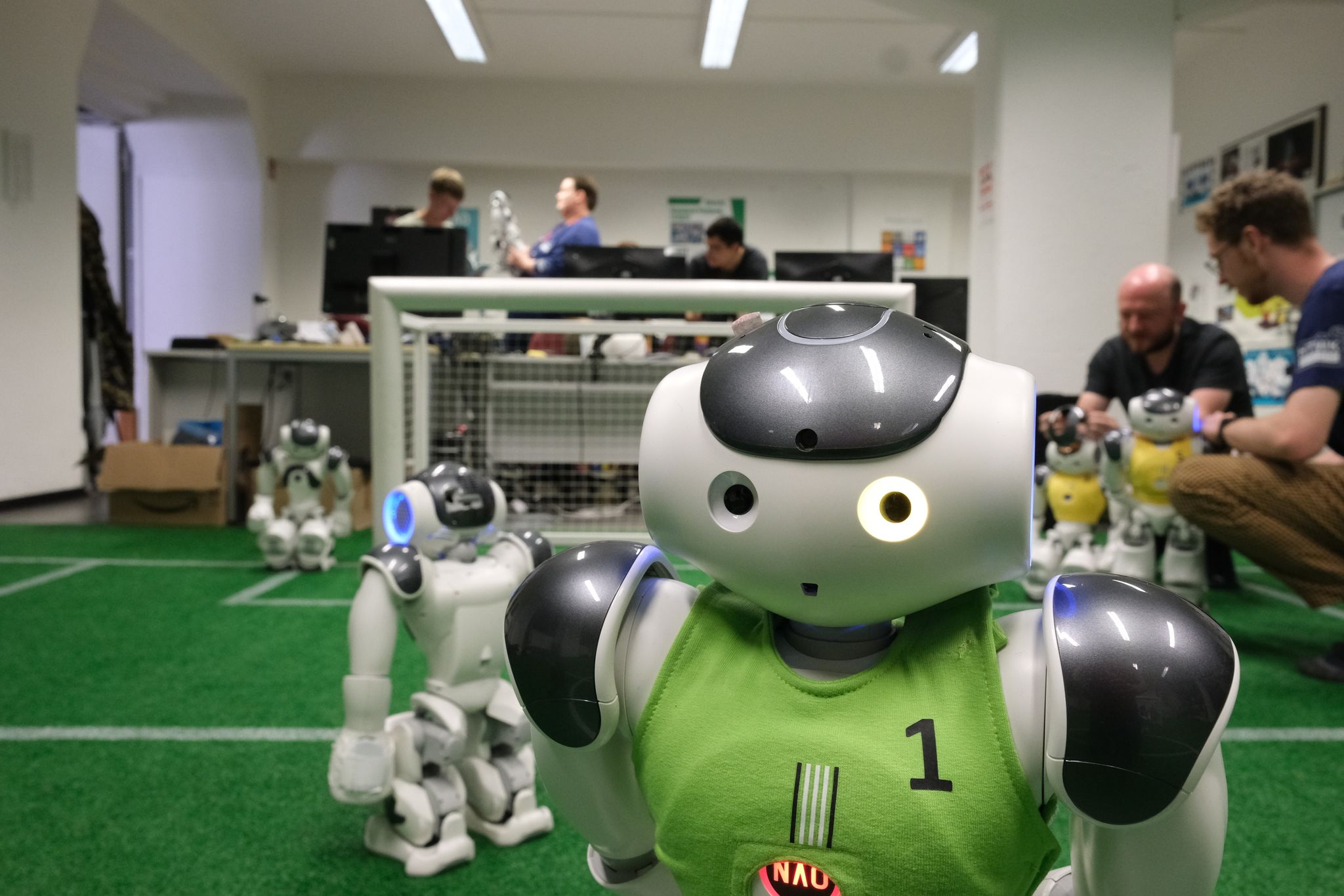 Roboterfußball-WM in Eindhoven: Deutsche Teams mit guten Chancen