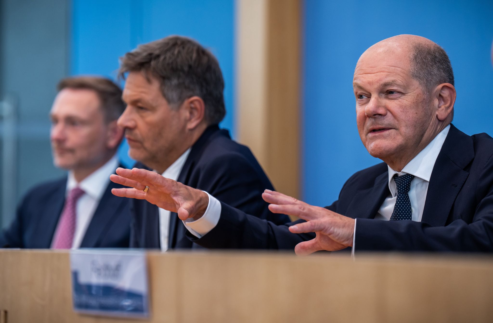 Nachbesserung an Verteidigungshaushalt gefordert