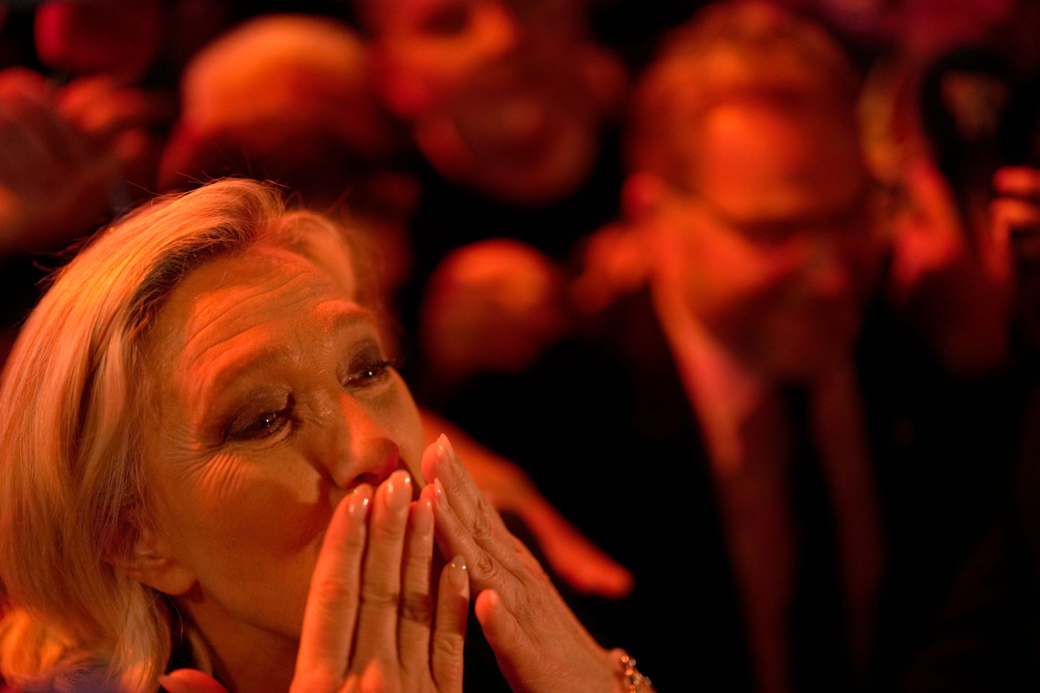 Machtkampf in Frankreich: Front gegen Sieg von Le Pen