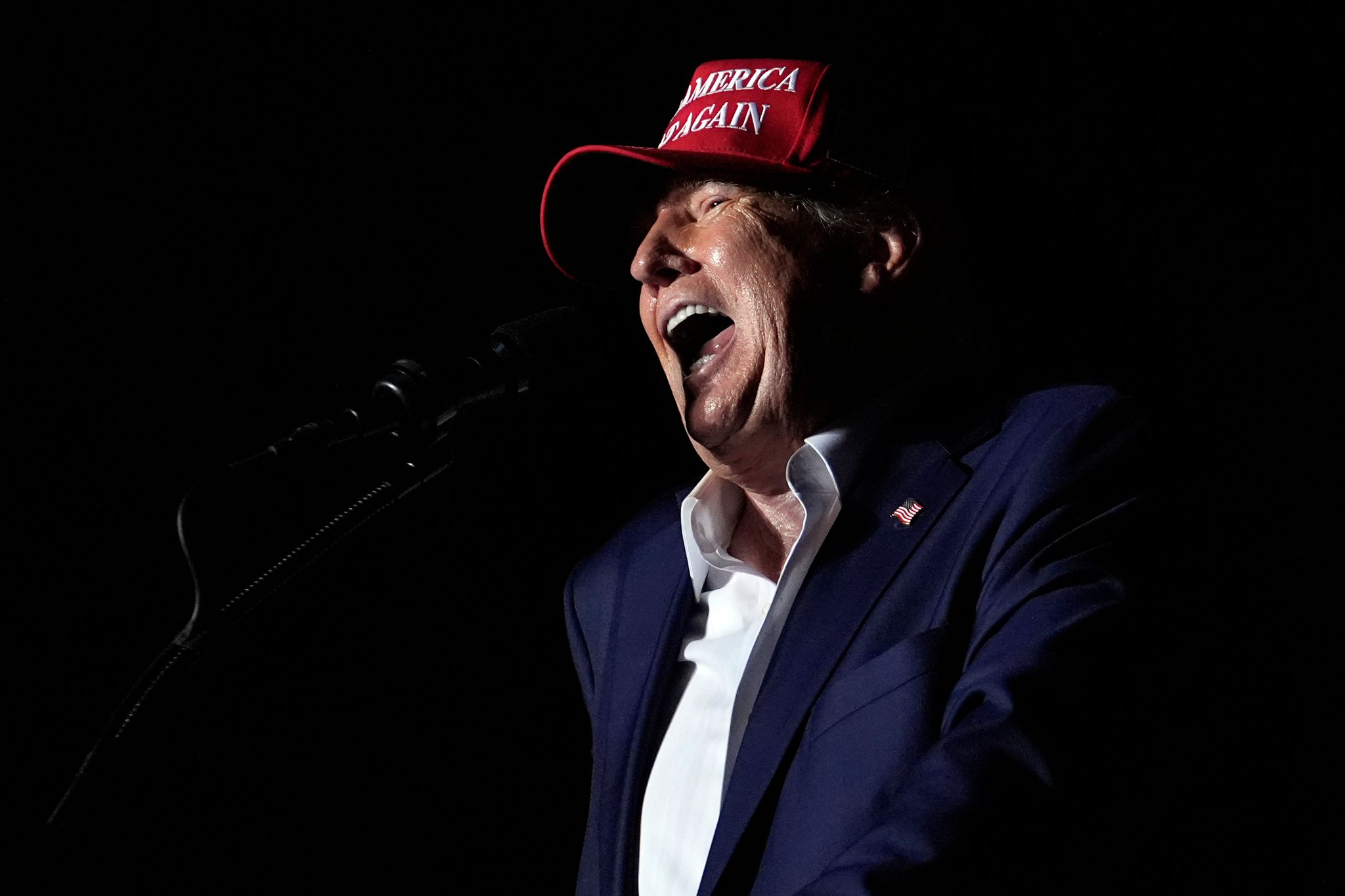 Meta hebt restliche Beschränkungen für Trump auf