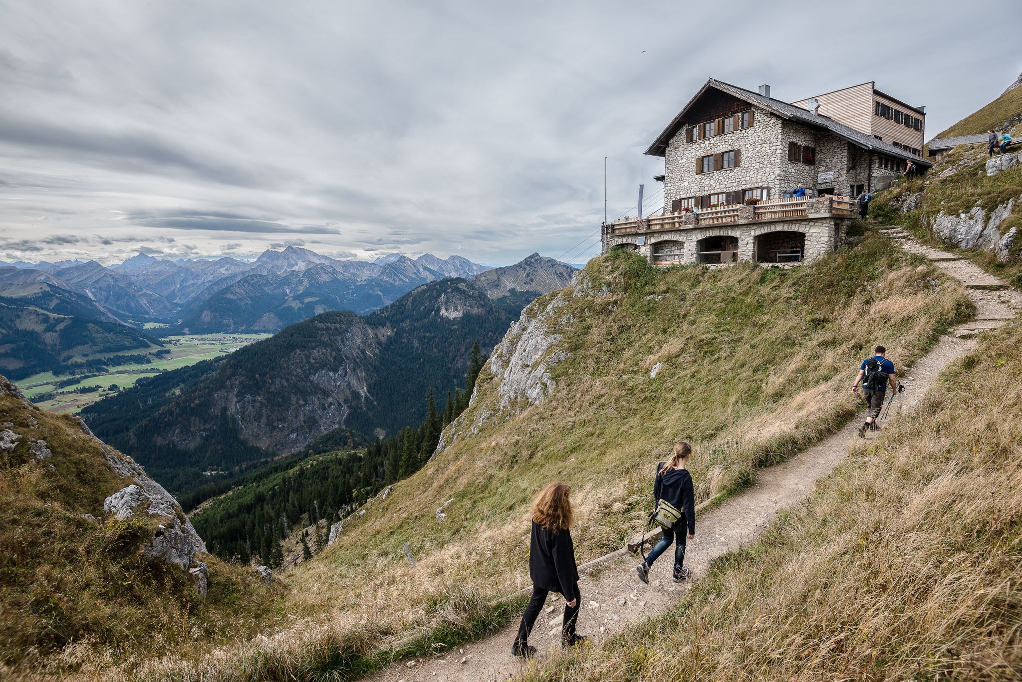 Alpenhütten und Wanderwege in Gefahr
