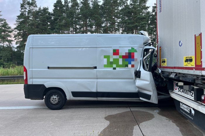 Linstow: Schwerer Verkehrsunfall auf BAB 19