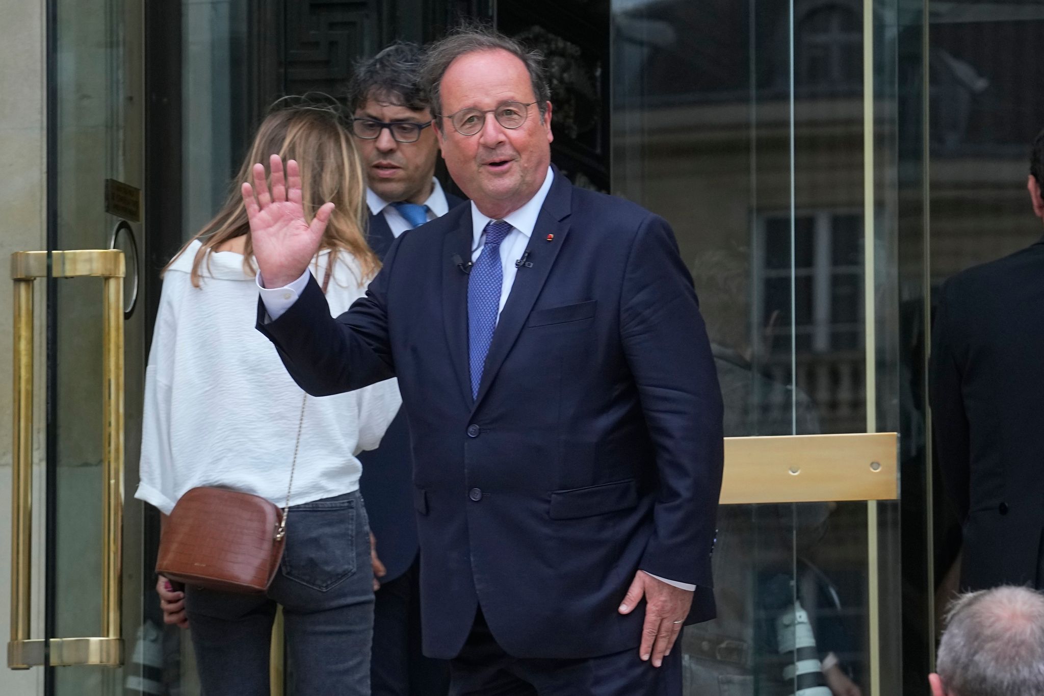 Suche nach Premier: Linkes Lager in Frankreich entzweit