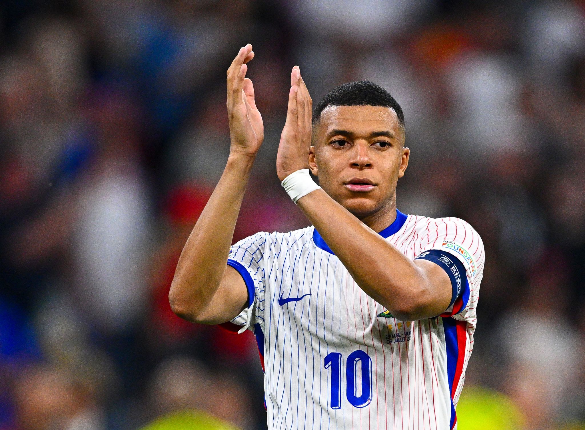 Mbappé legt Maske ab: Enttäuschung nach EM-Aus