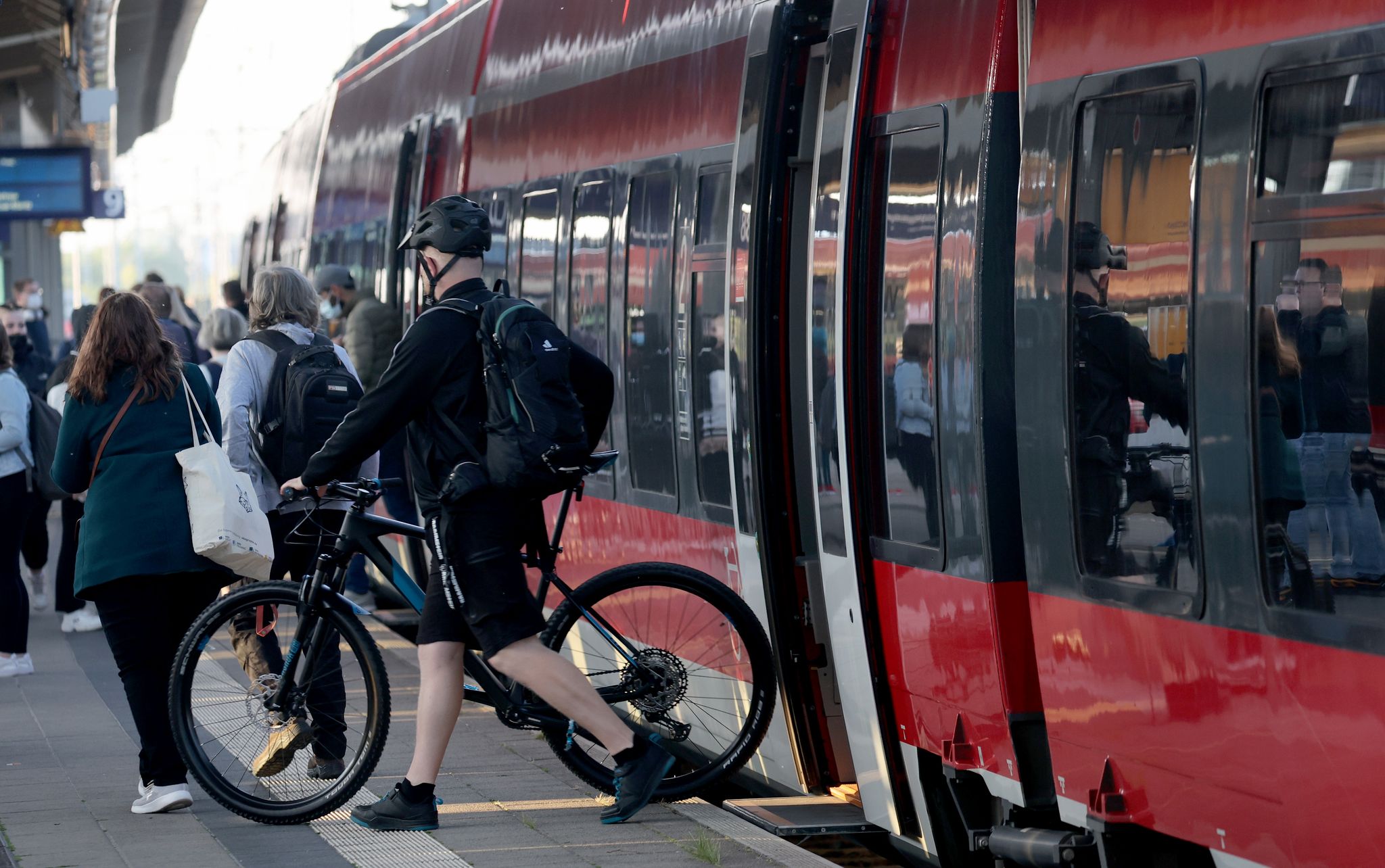 Theurer äußert Verständnis für Handeln der Länder beim D-Abo