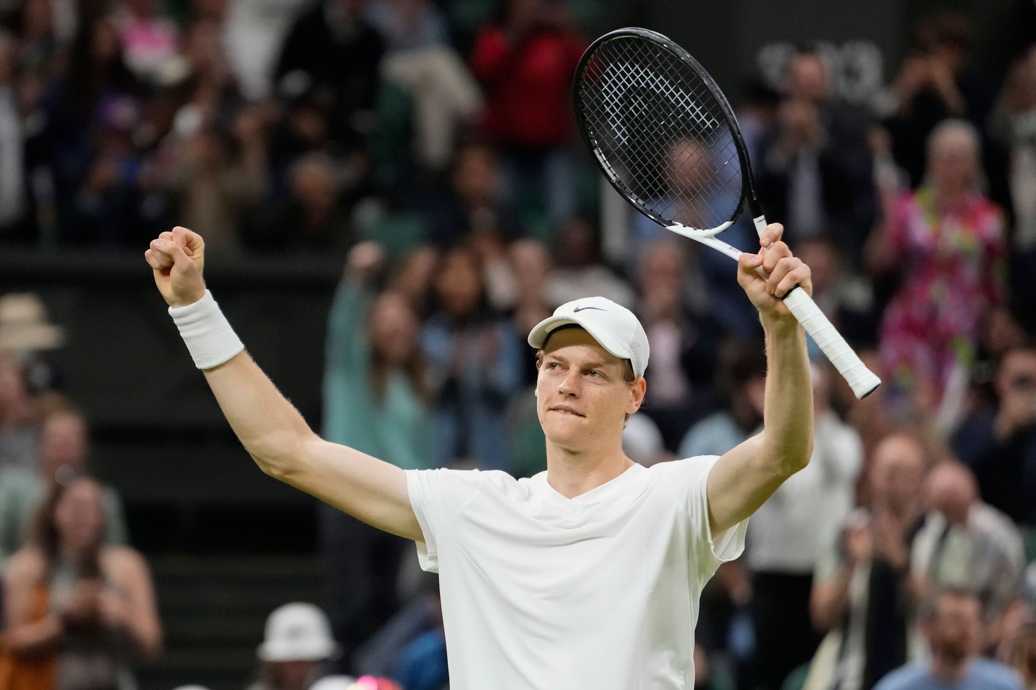 Italian Clash in Wimbledon: Sinner bezwingt Berrettini