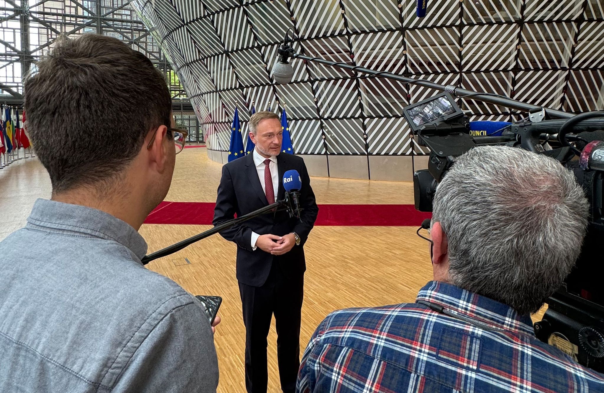 Neue EU-Schulden: Lindner erwartet «sportliche Debatte»