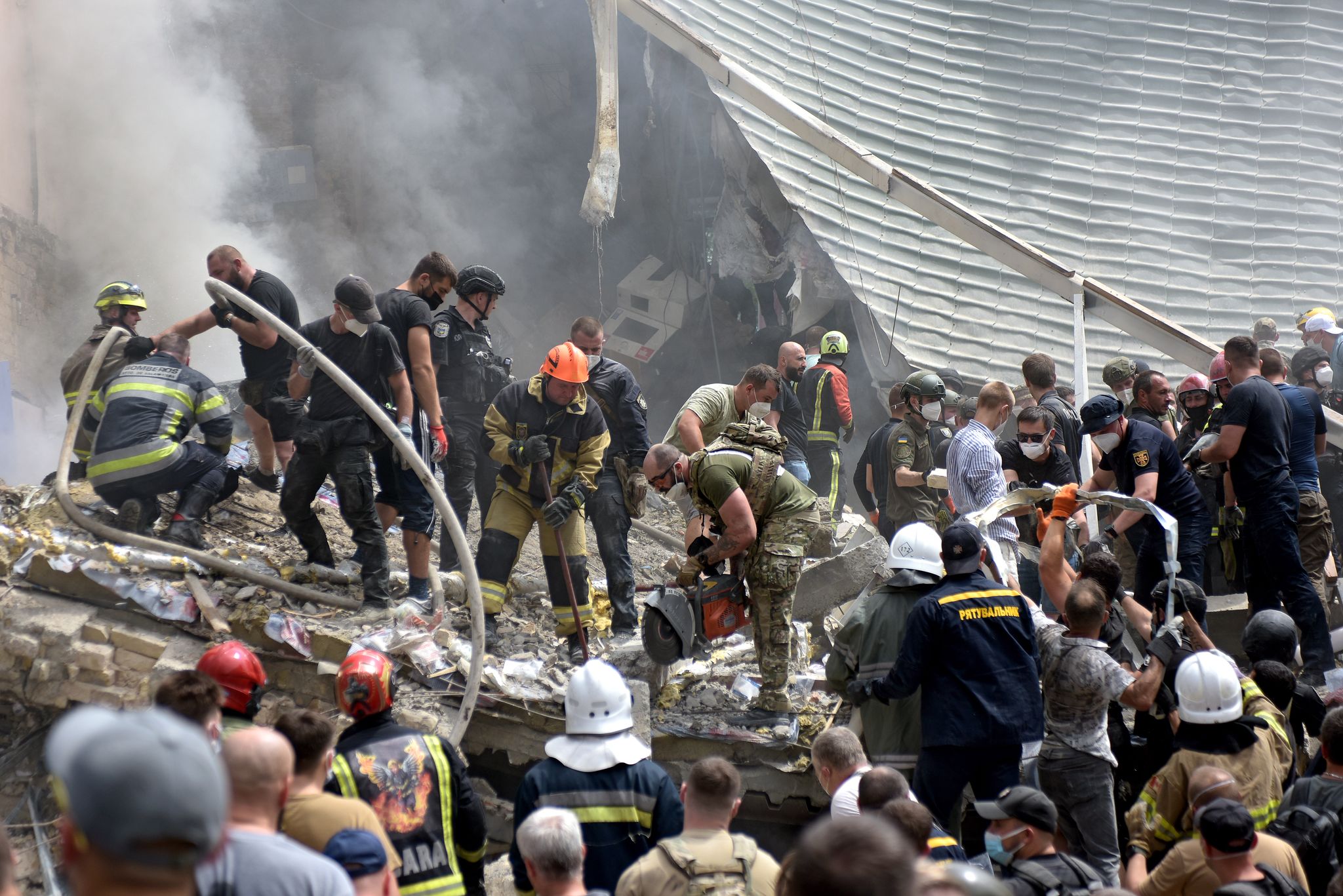 Ukraine hofft nach Raketenattacke auf Hilfe von außen