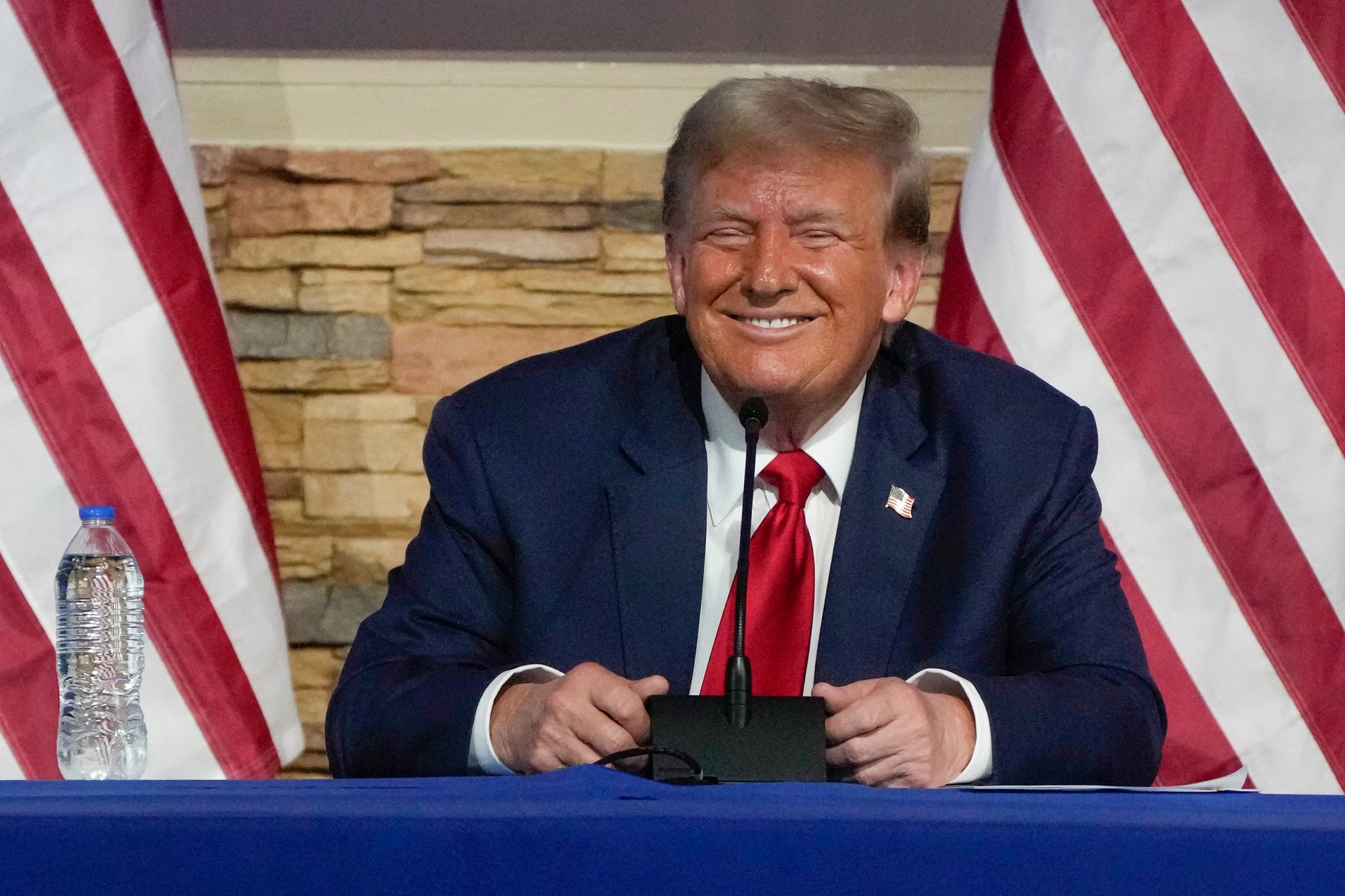 Selenskyj fordert Trump auf, den Krieg zu beenden