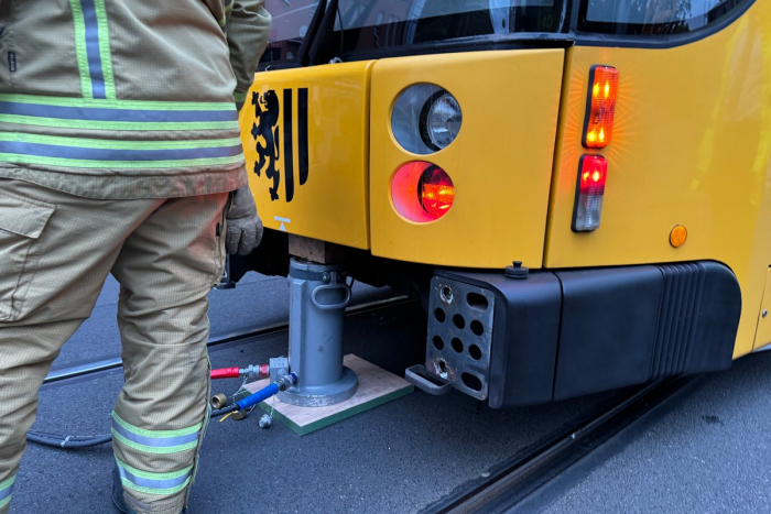 Klotzsche: Feuerwehr- und Rettungsdiensteinsätze in Dresden