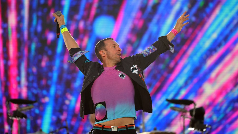 Coldplay und Maggie Rogers ehren Taylor Swift in Wien
