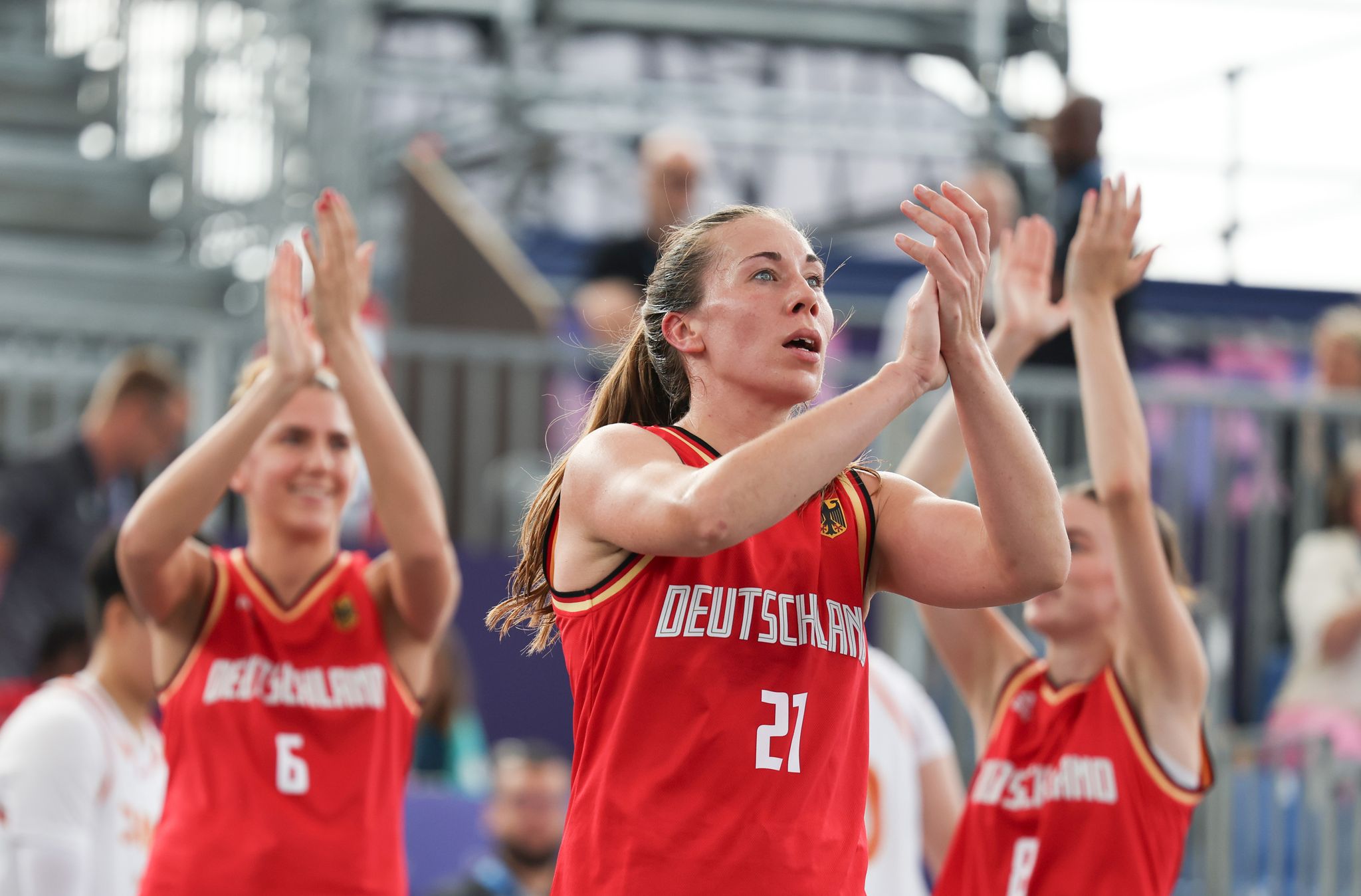 Deutsche 3×3-Basketballerinnen im Olympia-Halbfinale, Medaillenhoffnung lebt