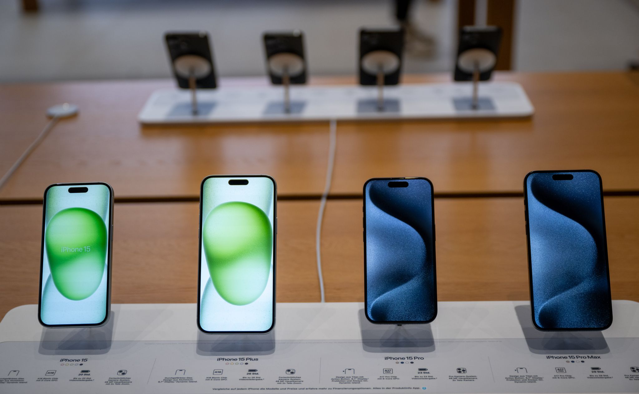 Apple lässt in der EU mehr seiner Apps vom iPhone löschen