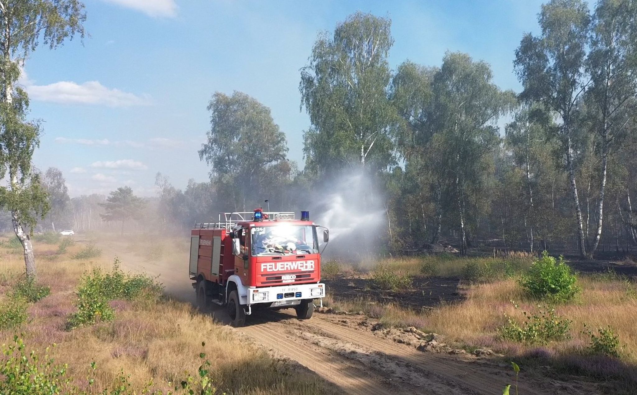 Waldbrand auf früherem Truppenübungsplatz eingedämmt