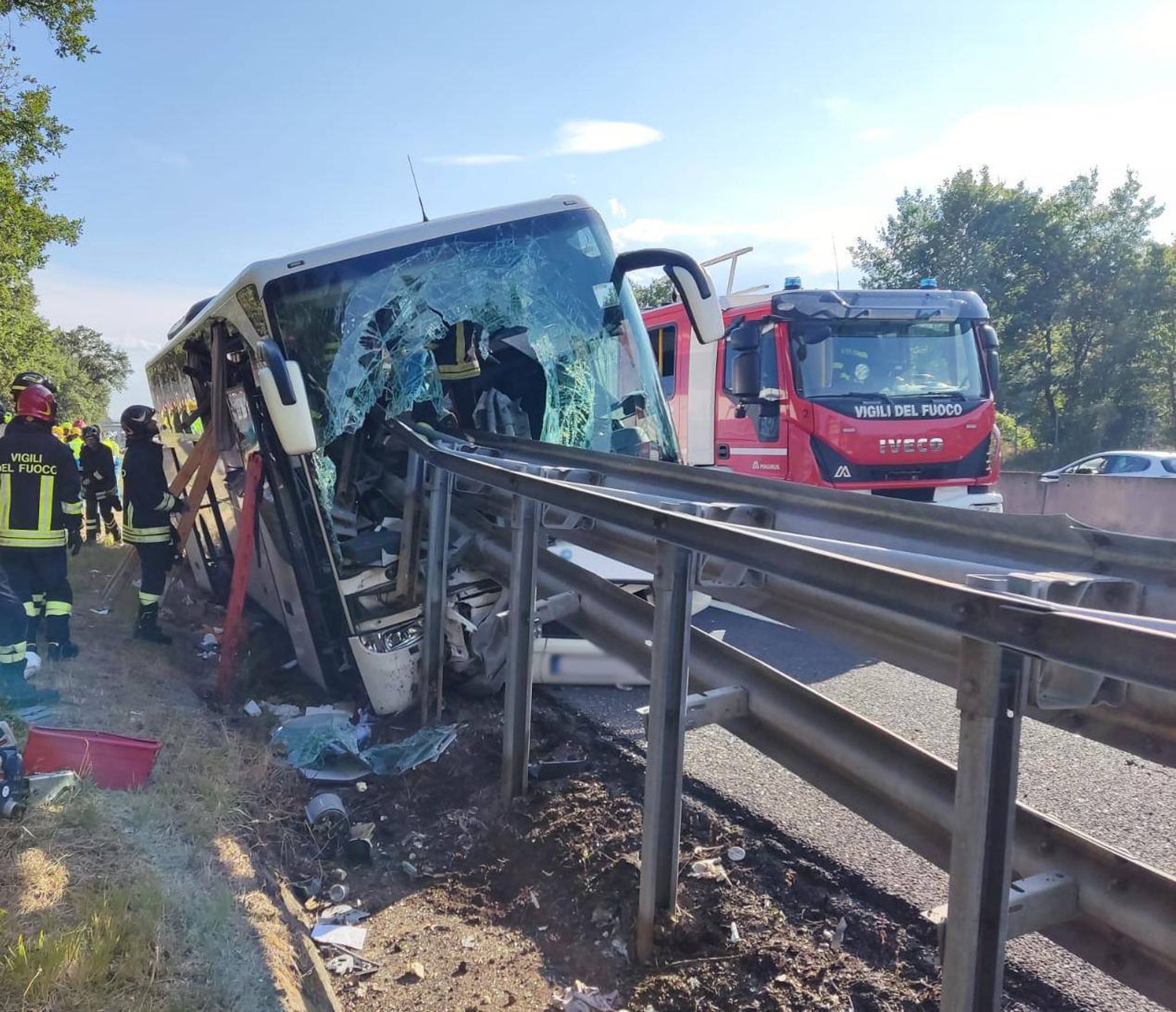 Unfall mit Reisebus in Italien – ein Toter und 25 Verletzte