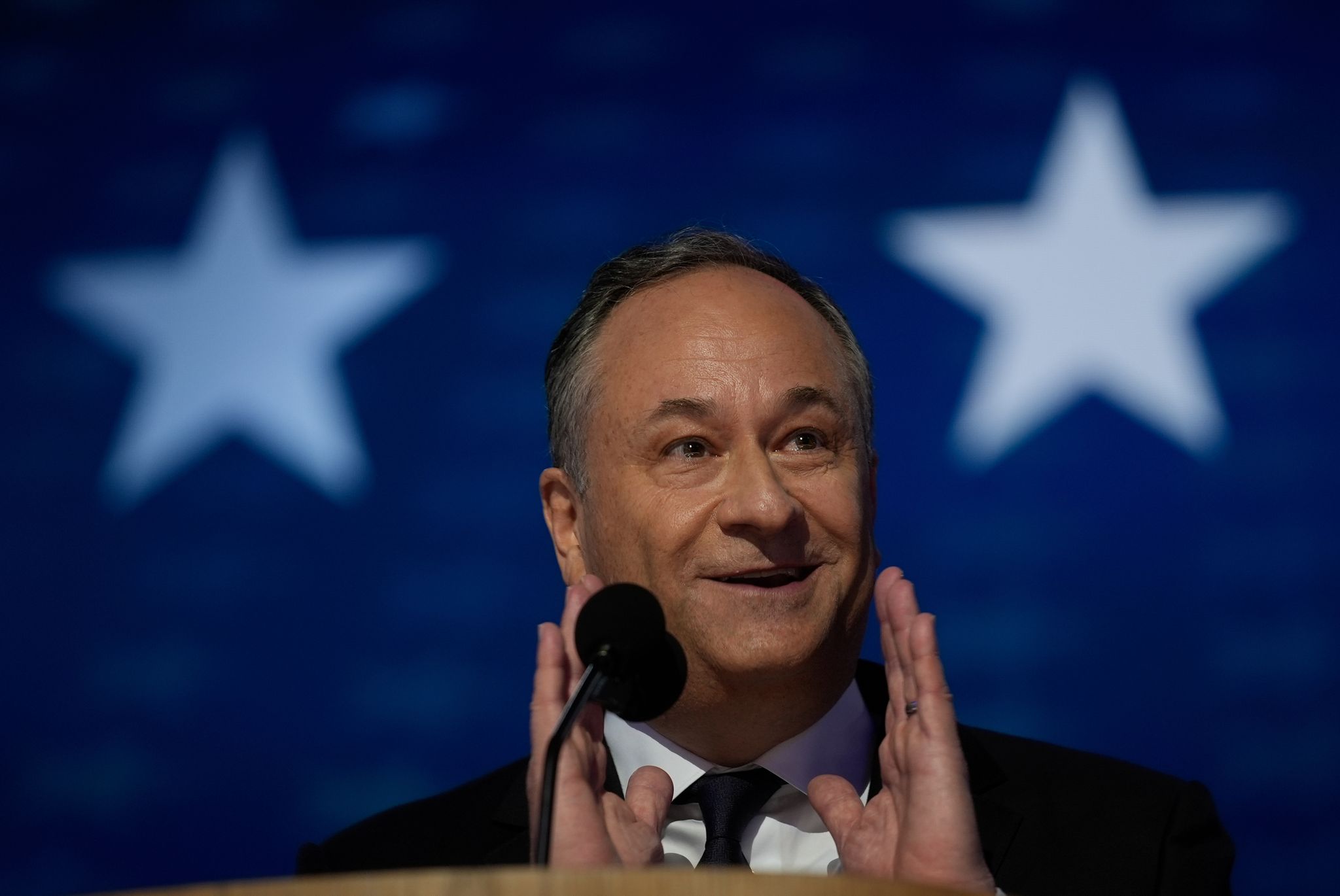 Emhoff wirbt öffentlich für seine Frau Kamala Harris