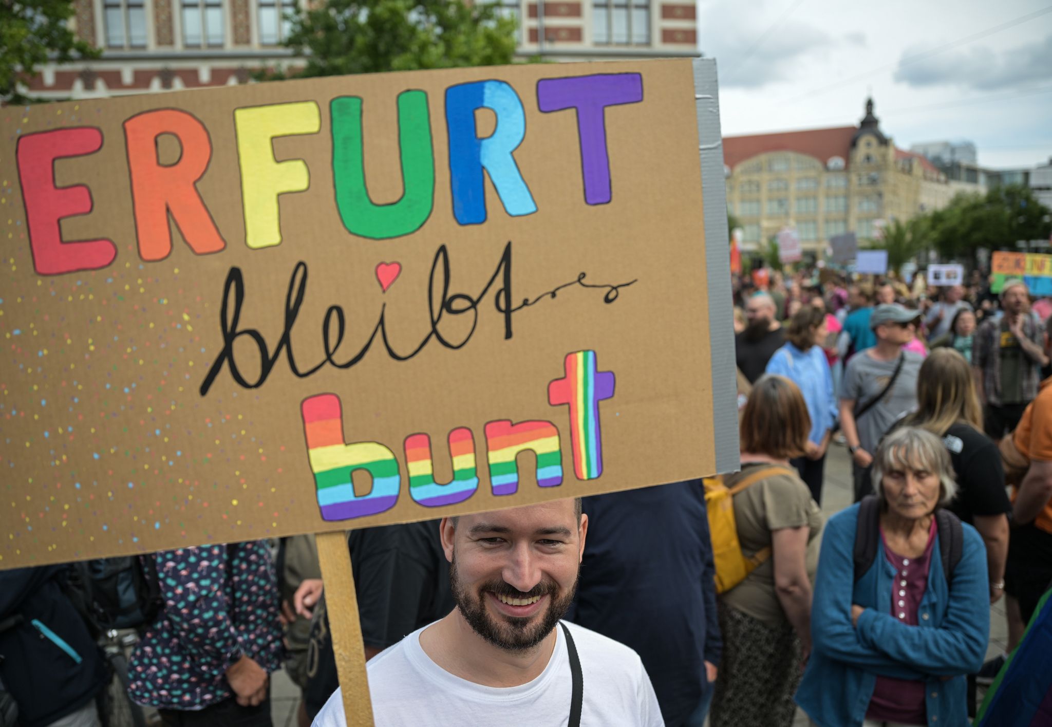 Tausende demonstrieren in Erfurt gegen die AfD