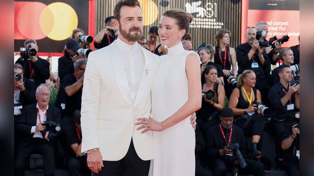 Justin Theroux verlobt? Verdächtiger Ring bei Freundin gesichtet