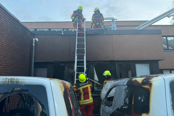 Elmshorn: PKW Brand in Kaltenkirchen
