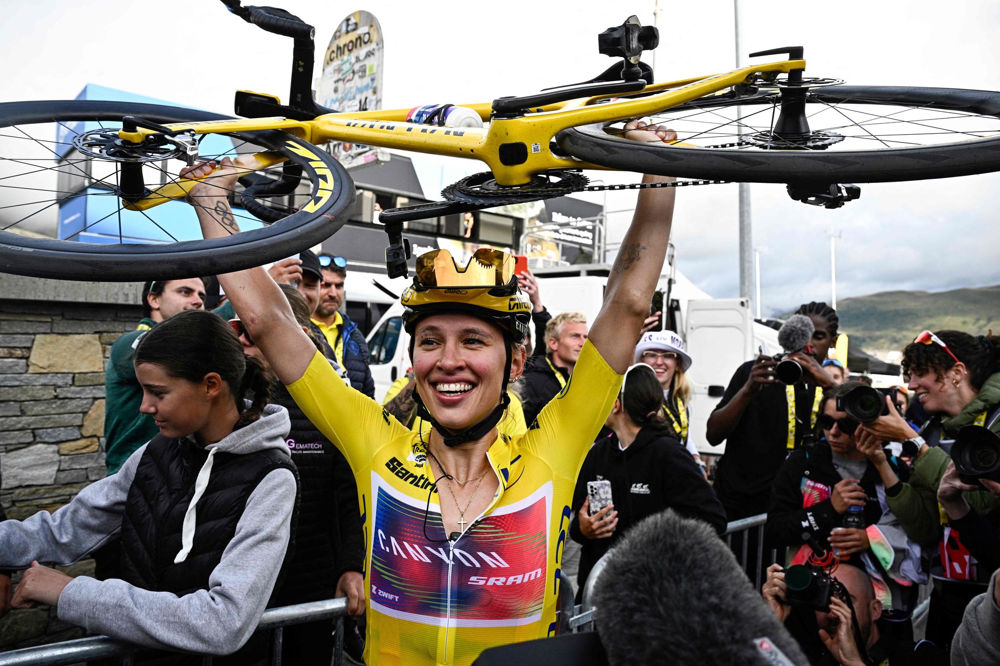 Polin Katarzyna Niewiadoma gewinnt Tour de France der Frauen