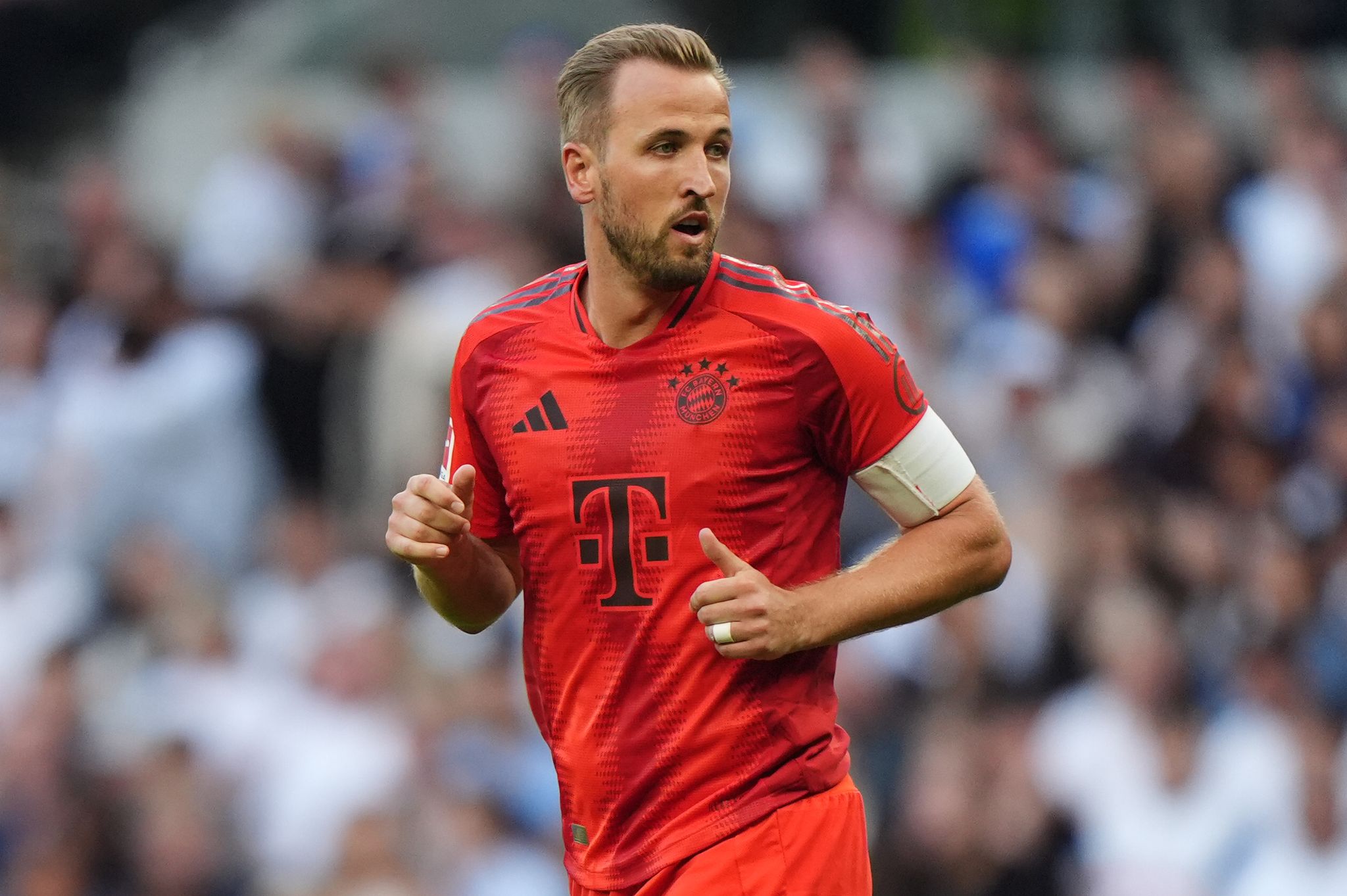 FC Bayern München besiegt Tottenham Hotspur im Testspiel mit 3:2