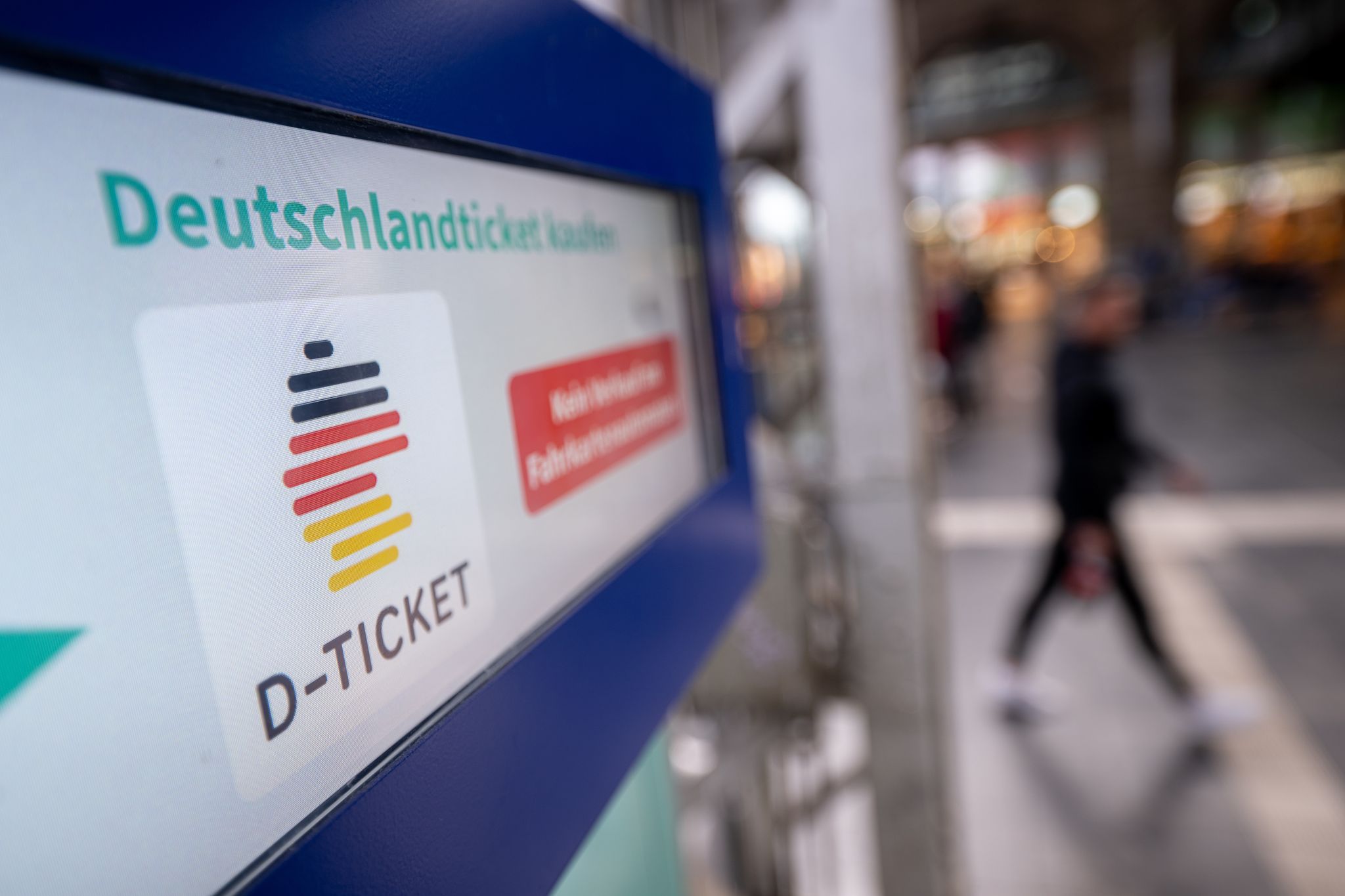 Wissing wünscht sich Kundenansturm aufs Deutschlandticket