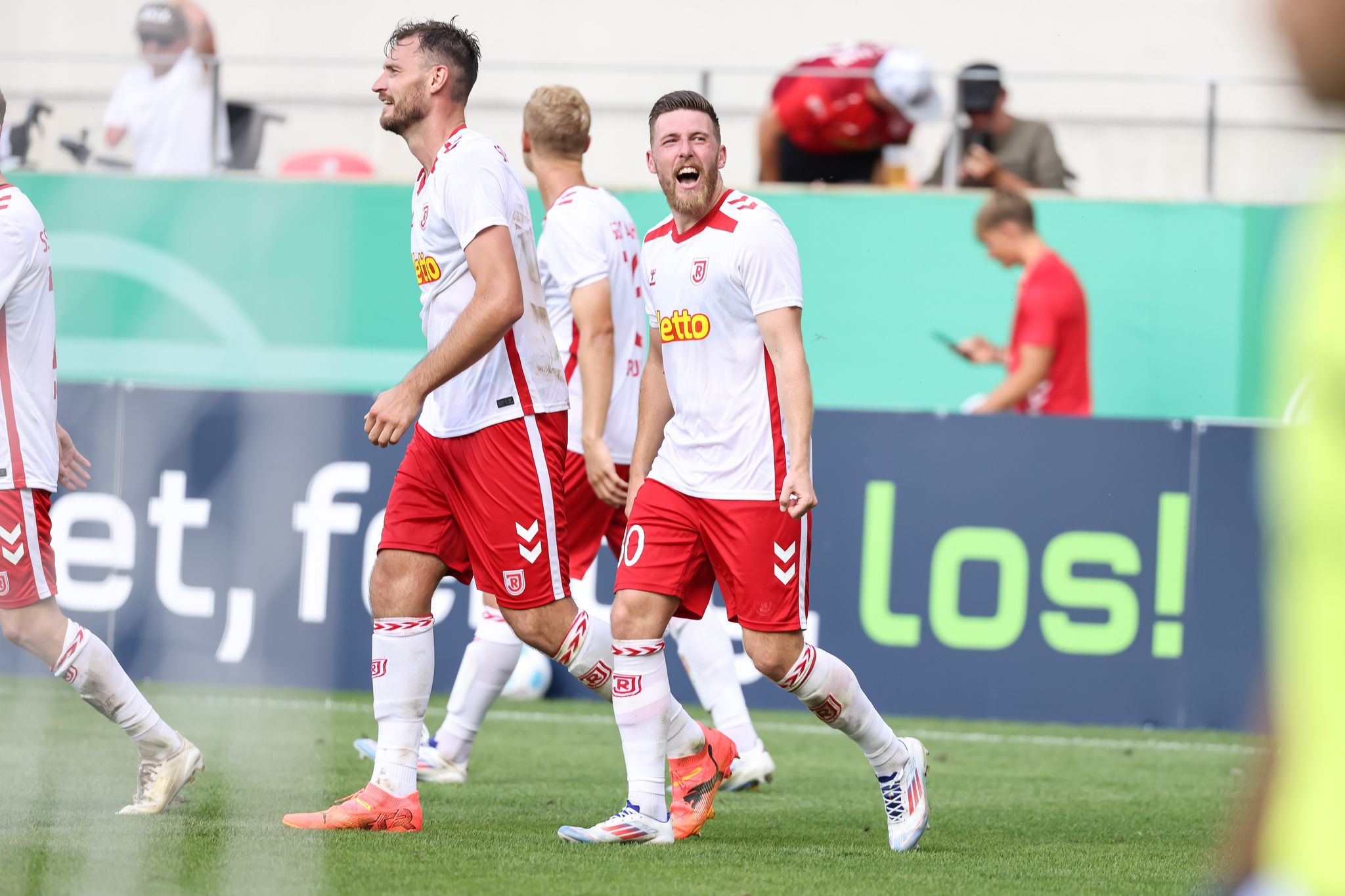 DFB-Pokal: Bochum scheitert, Augsburg siegt
