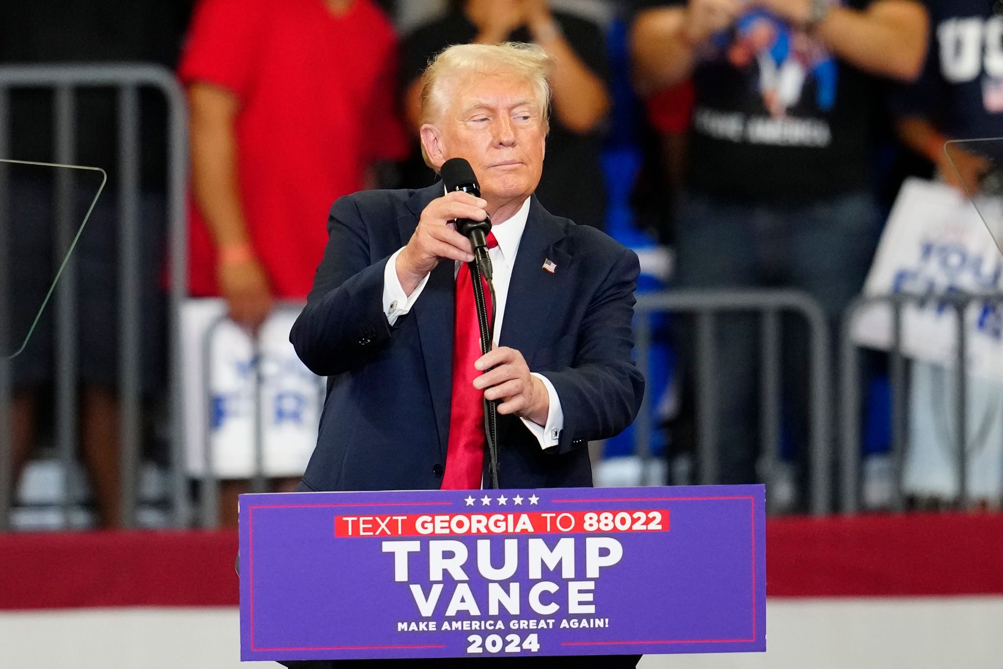 Trump beschimpft Harris als «dumm»