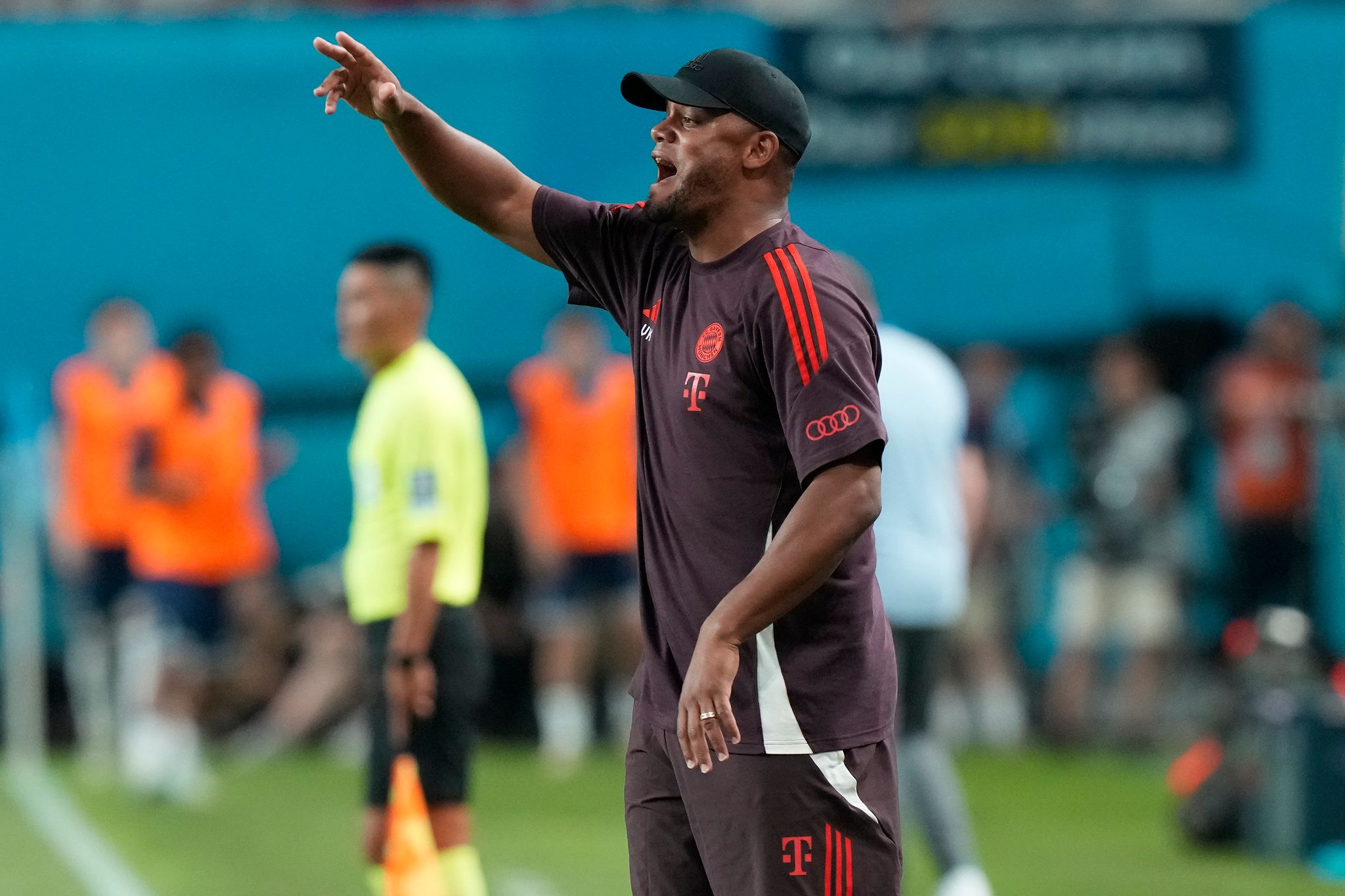 Laut und fordernd: Kompanys Pressing-Stil belebt die Bayern