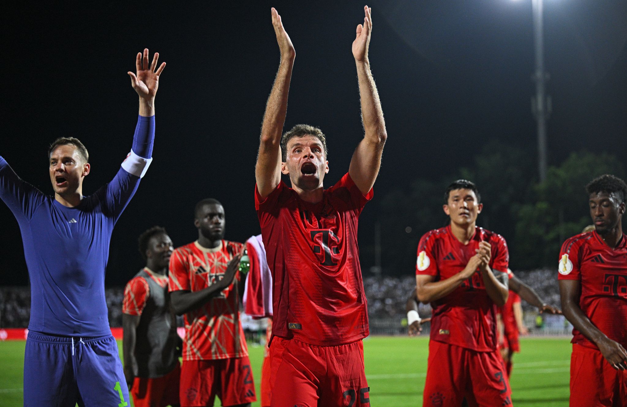 Thomas Müller fühlt mit Goretzka nach starkem Pokal-Auftritt
