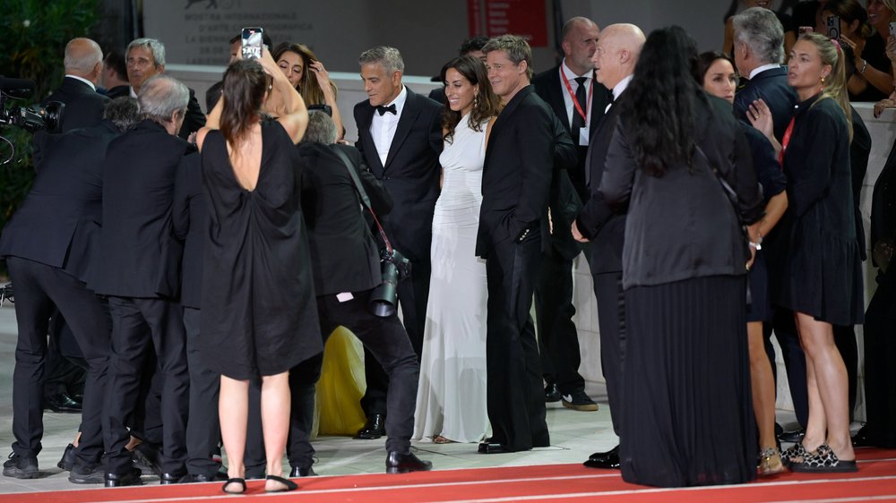 Brad Pitt und Ines de Ramon: Red-Carpet-Premiere als Paar in Venedig