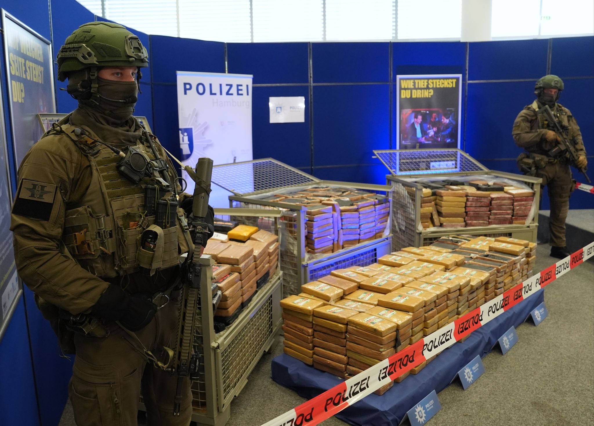 Polizei stellt mehr als zwei Tonnen Kokain sicher