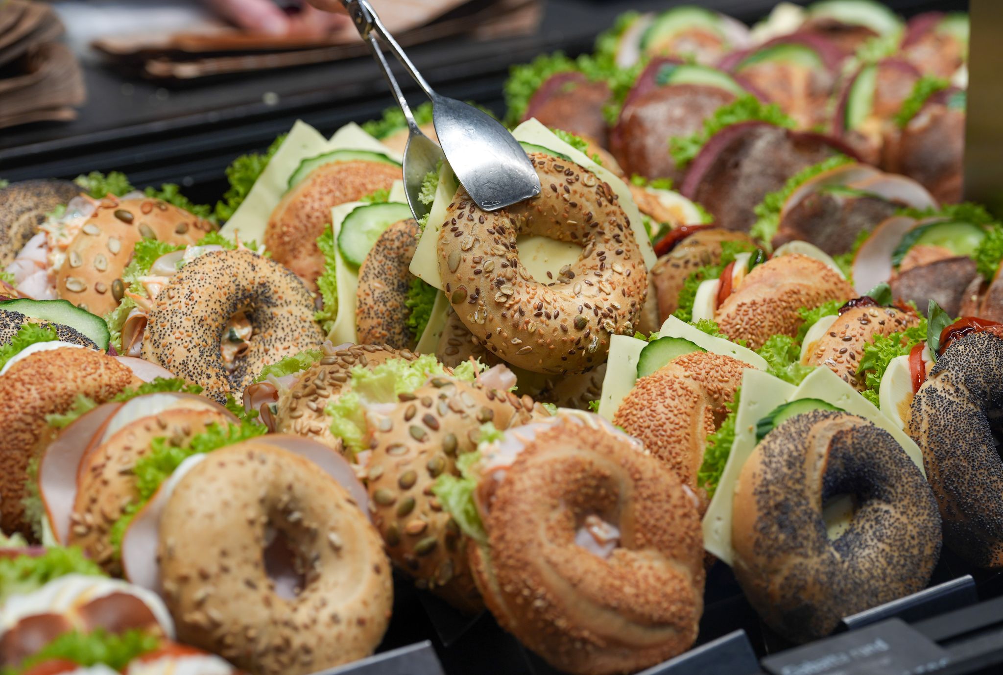 Handelsgastronomie boomt: Rekordumsatz und verändertes Essverhalten